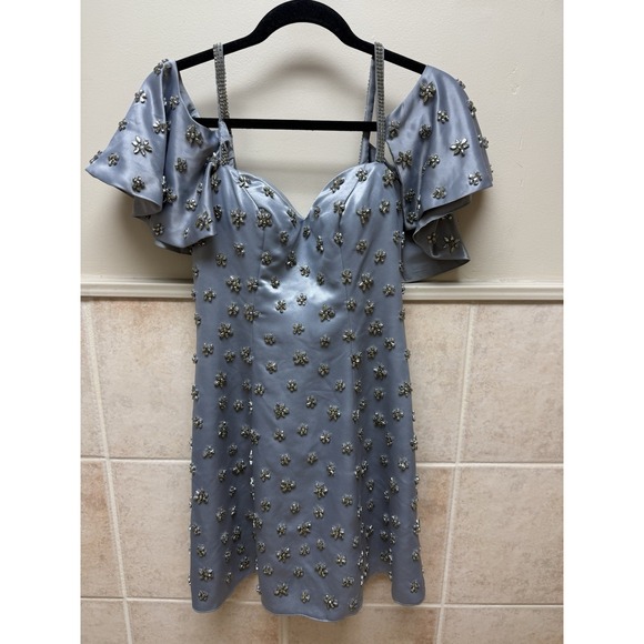 Sherri Hill Gray Mini sequin daisy embellished dress. Prom/Wedding/Evening.Sz 4 - Picture 2 of 9